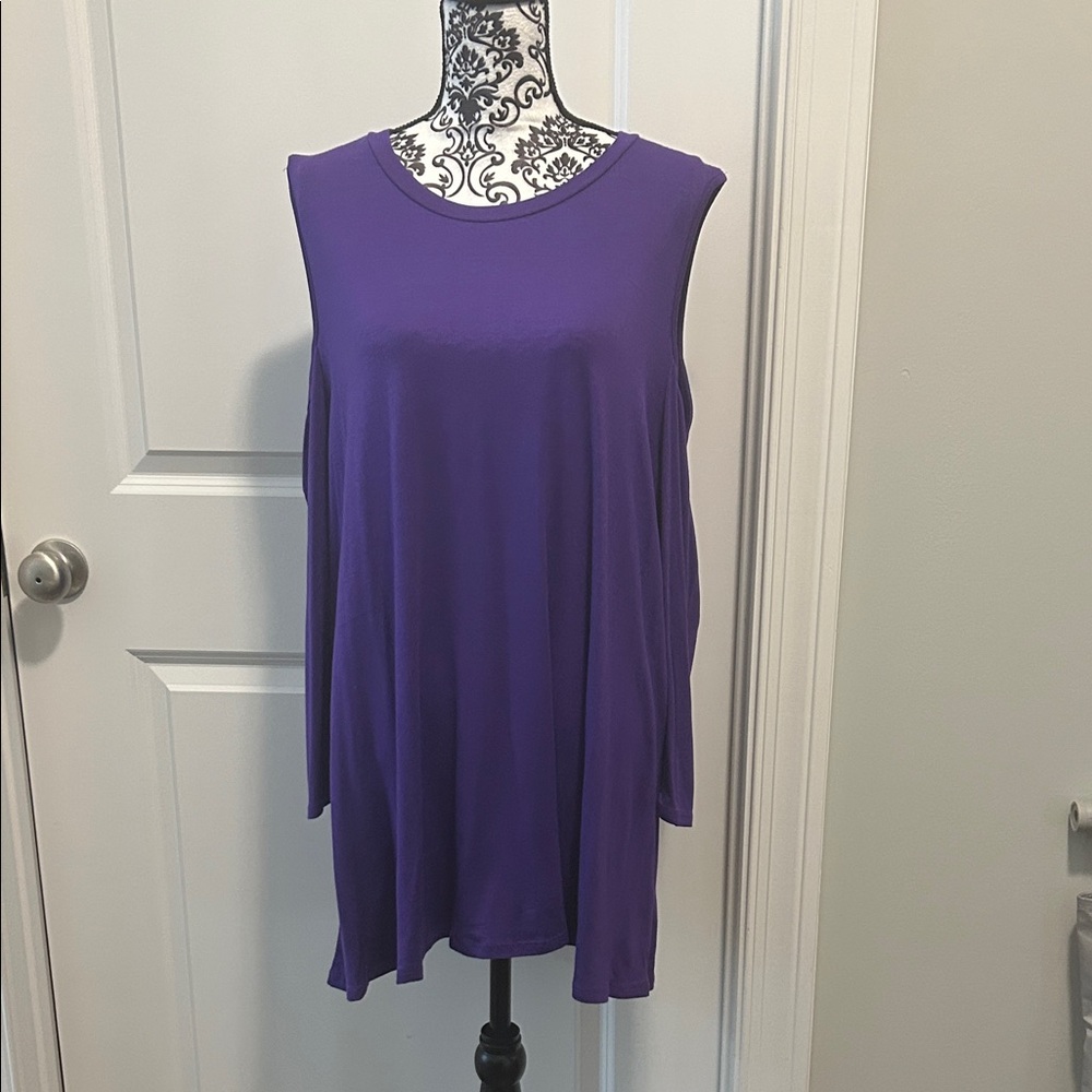 NWOT. Woman’s Purple Open Shoulder Long Sleeve Top